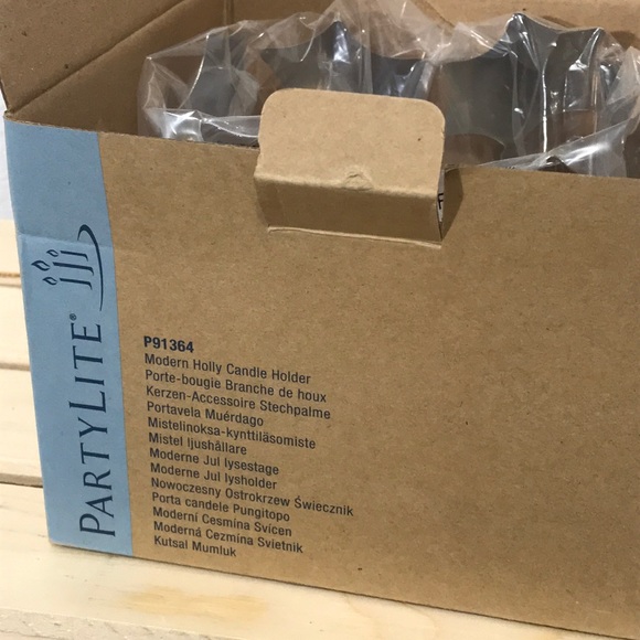 Modern Holly Candle Holder- PartyLite - Picture 5 of 5